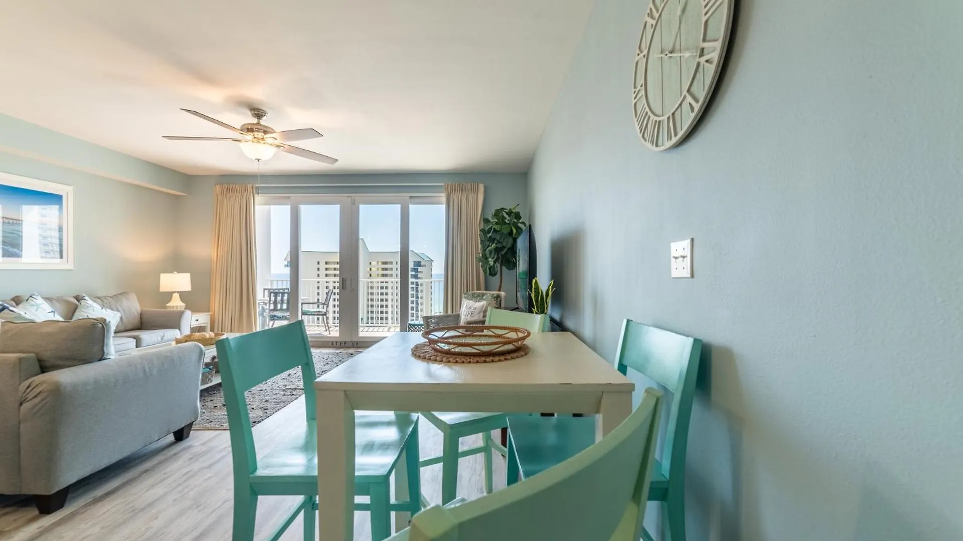 Laketown Wharf 816 'Tasty Waves Pcb' Panama City Beach Holiday home