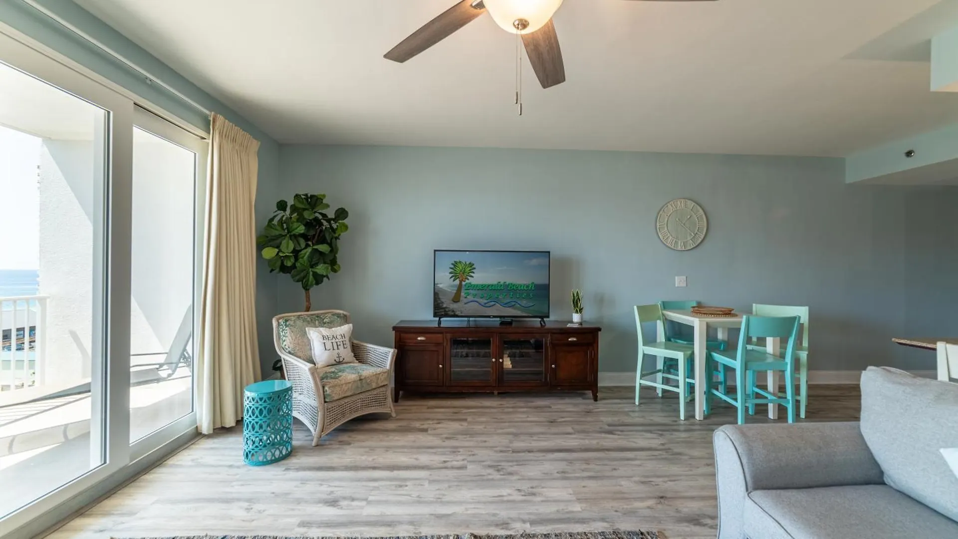 Laketown Wharf 816 'Tasty Waves Pcb' Panama City Beach Holiday home